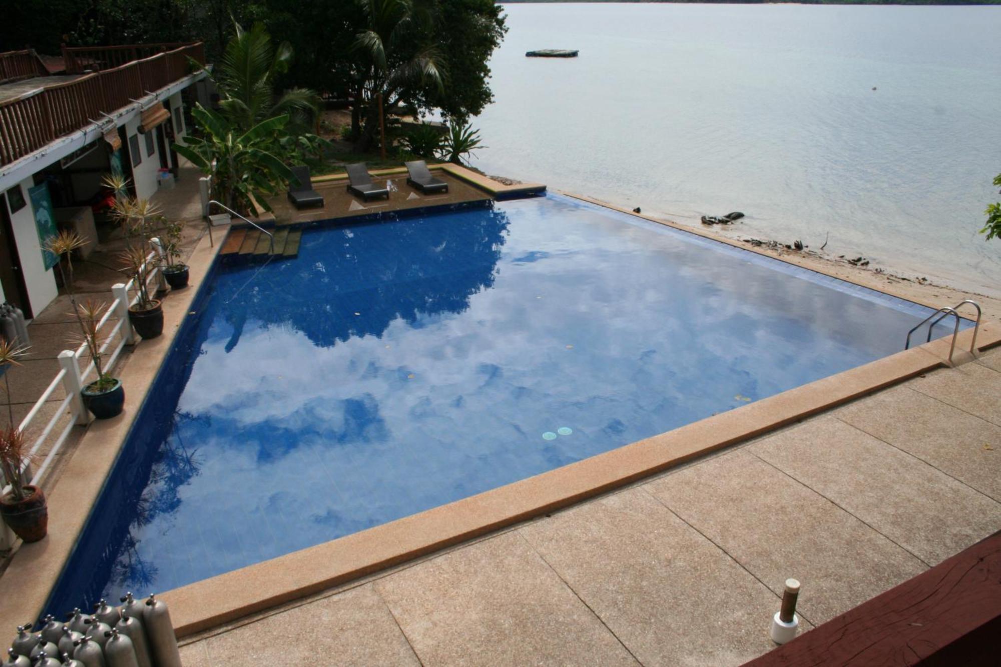 El Rio Y Mar Resort โกรอน ภายนอก รูปภาพ